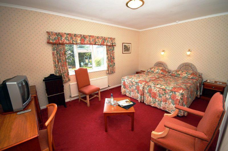 The Brickwall Hotel Sedlescombe Exterior photo